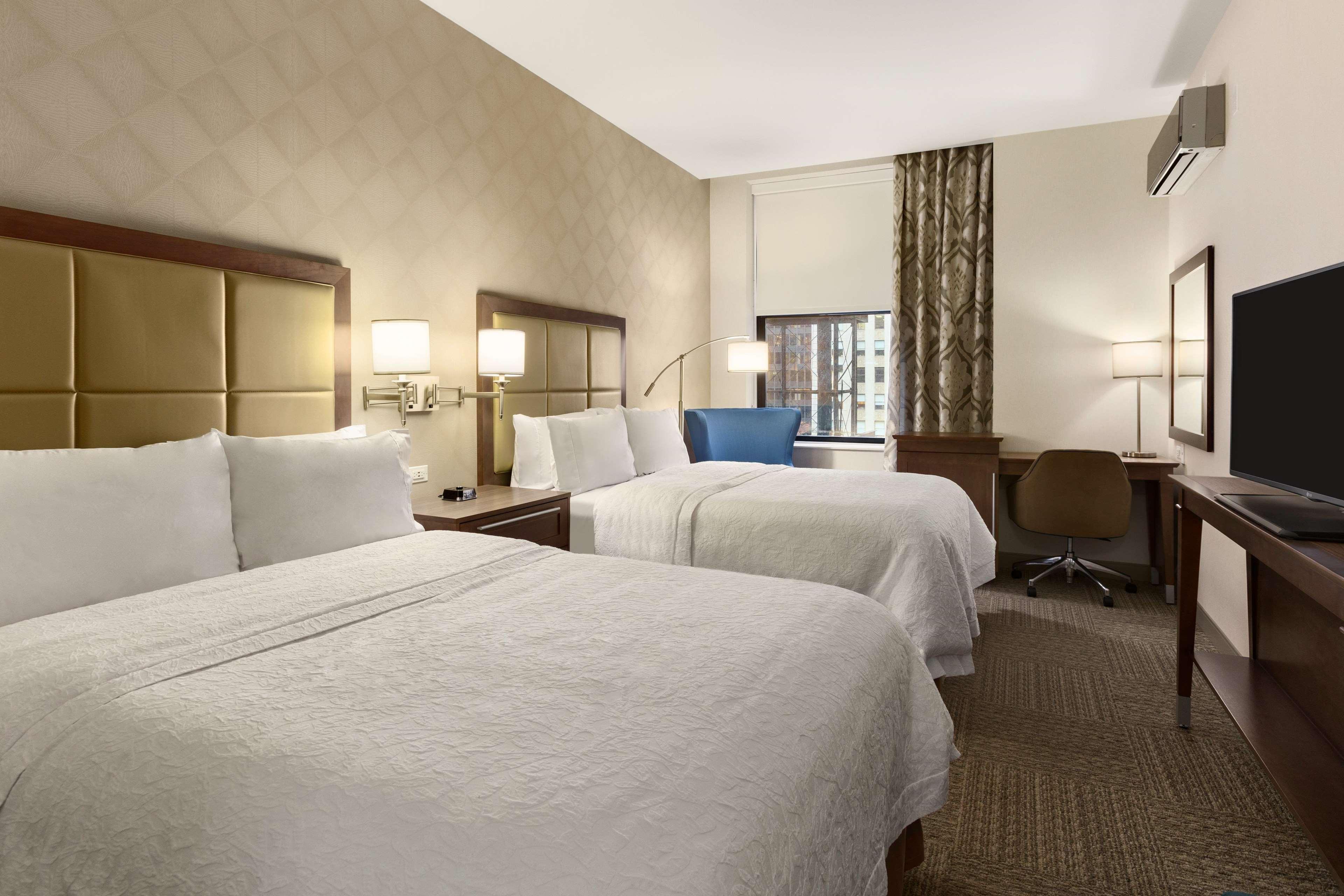 Hampton Inn Chicago Downtown/N Loop/Michigan Ave Exterior photo